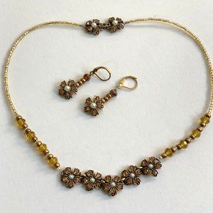 Vintage beaded necklace and earrings.